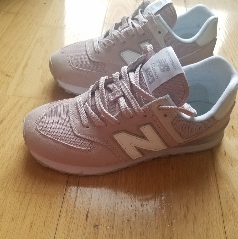 New Balance size 9
